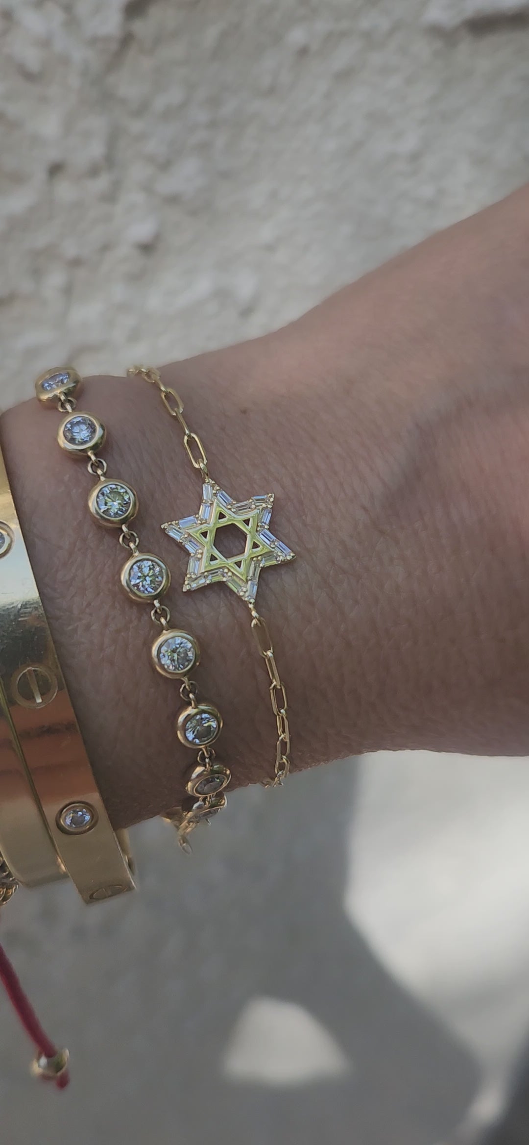 gold jewish star bracelet
