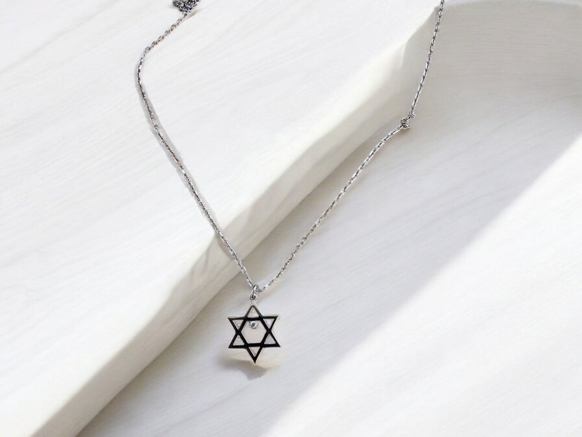 Single Sparkle Jewish Star of David Pendant